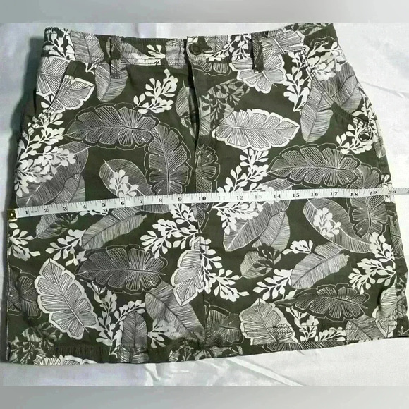 Croft & Barrow Floral Skorts - Picture 3 of 8